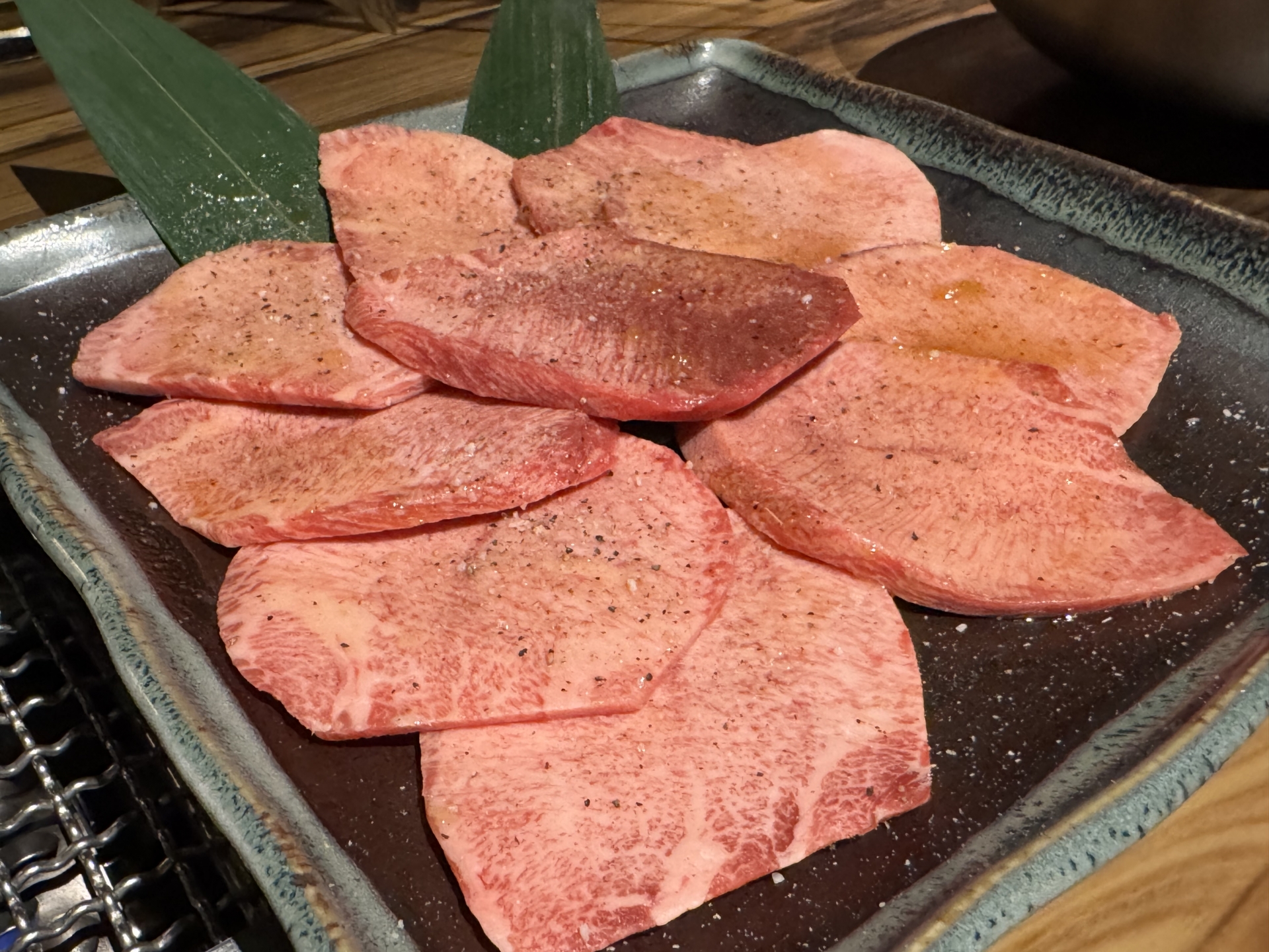 上タン